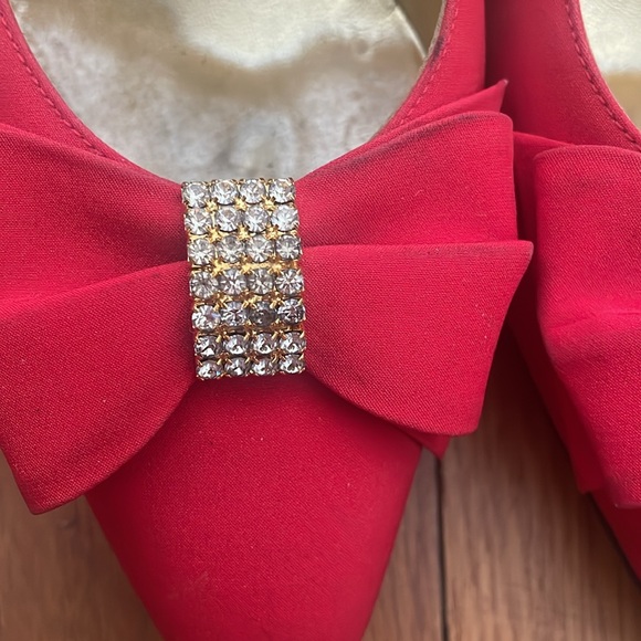 Bruno Magli Vintage Red Satin Pumps 8.5 - Picture 5 of 11